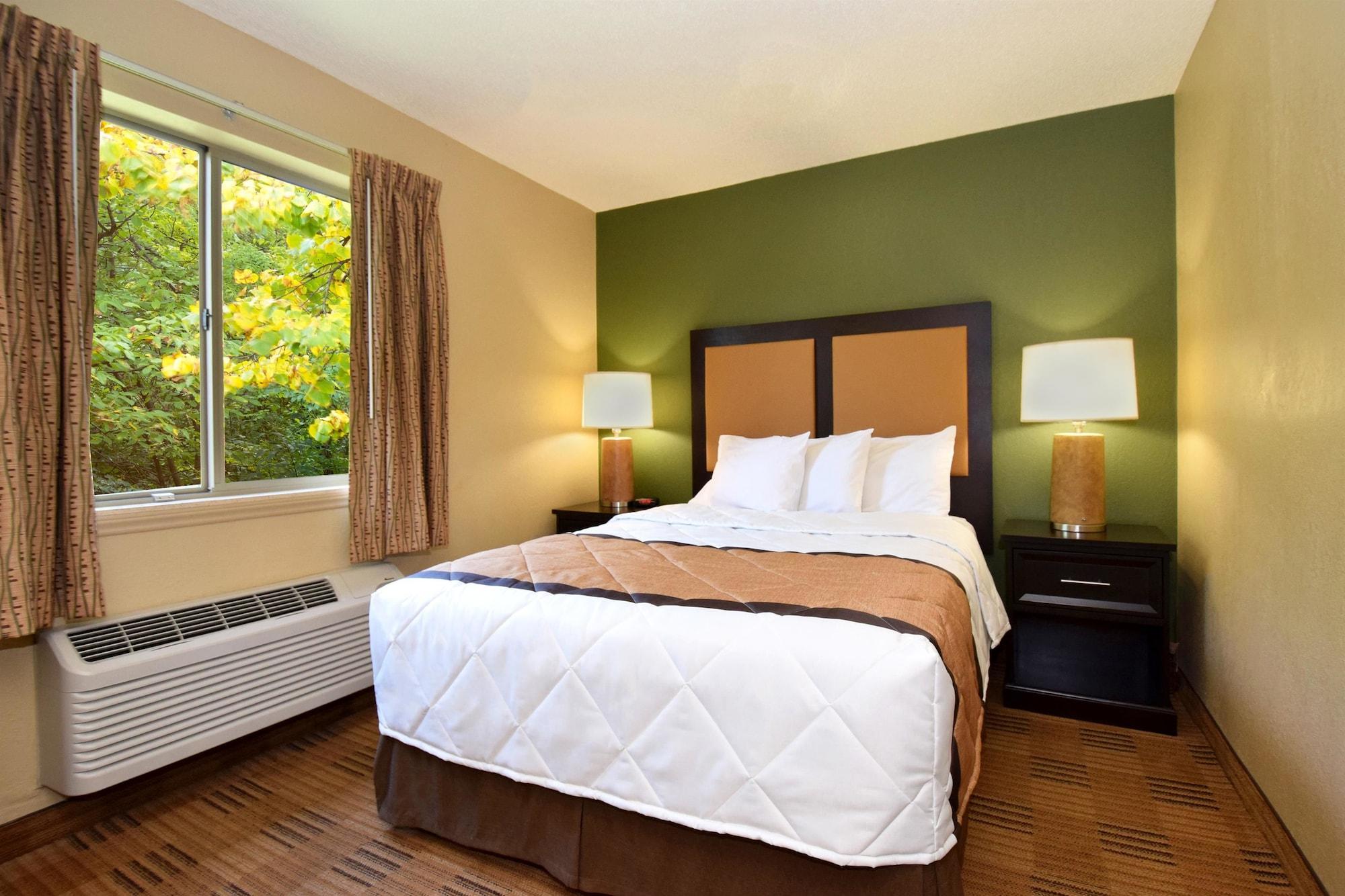 Extended Stay America Select Suites - Rockford - State Street Zewnętrze zdjęcie