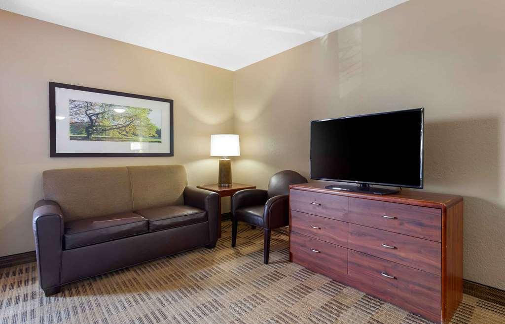 Extended Stay America Select Suites - Rockford - State Street Pokój zdjęcie