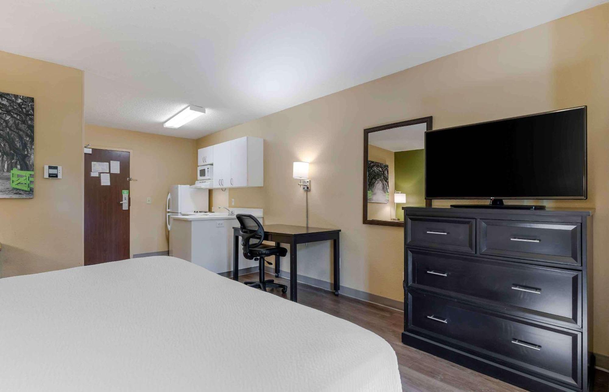 Extended Stay America Select Suites - Rockford - State Street Zewnętrze zdjęcie