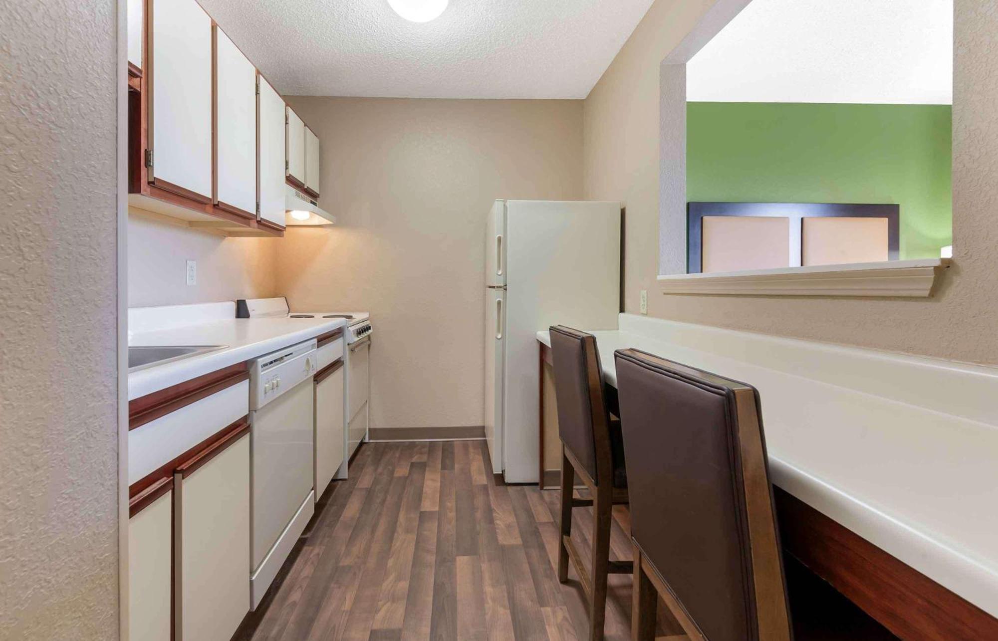 Extended Stay America Select Suites - Rockford - State Street Zewnętrze zdjęcie