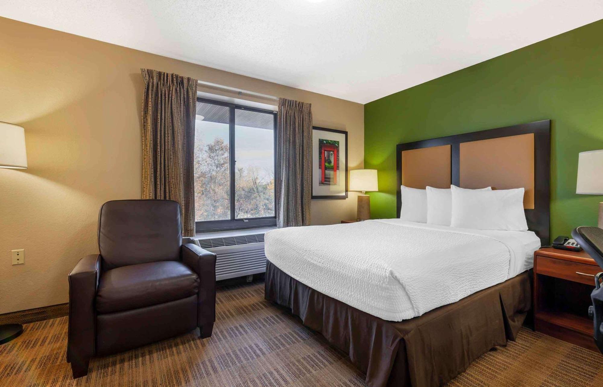 Extended Stay America Select Suites - Rockford - State Street Zewnętrze zdjęcie