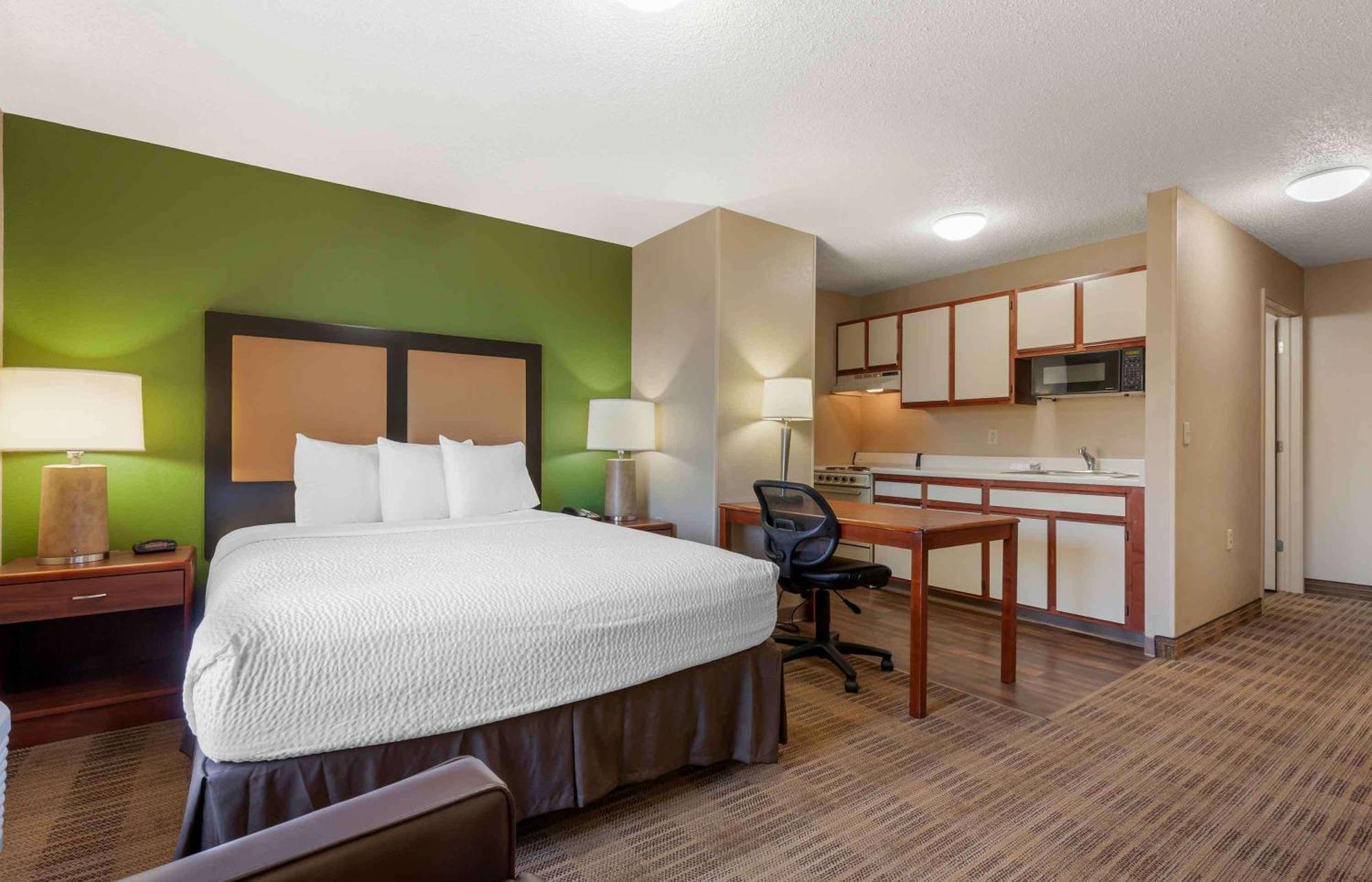 Extended Stay America Select Suites - Rockford - State Street Zewnętrze zdjęcie